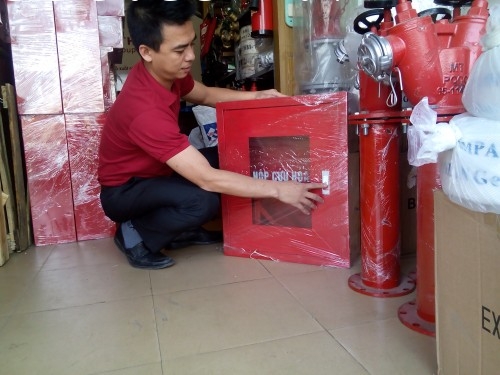 Hộp cứu hỏa trong nhà