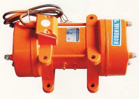 Đầm rung NINGBO ZW-10