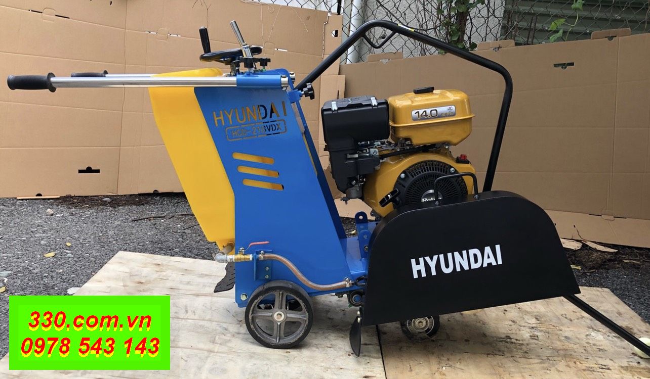 Máy cắt đường HYUNDAI HCD-216V