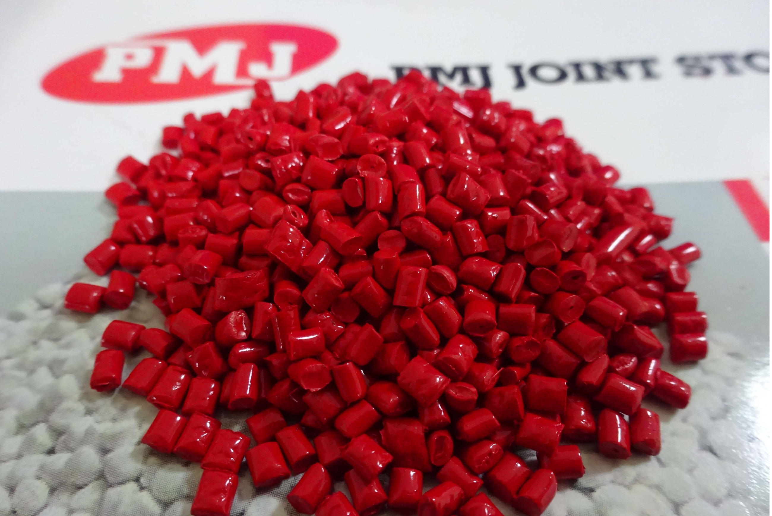 RED MASTERBATCH PM 4068NF