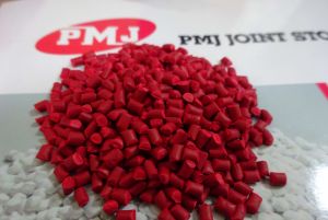 RED MASTERBATCH PM 4051