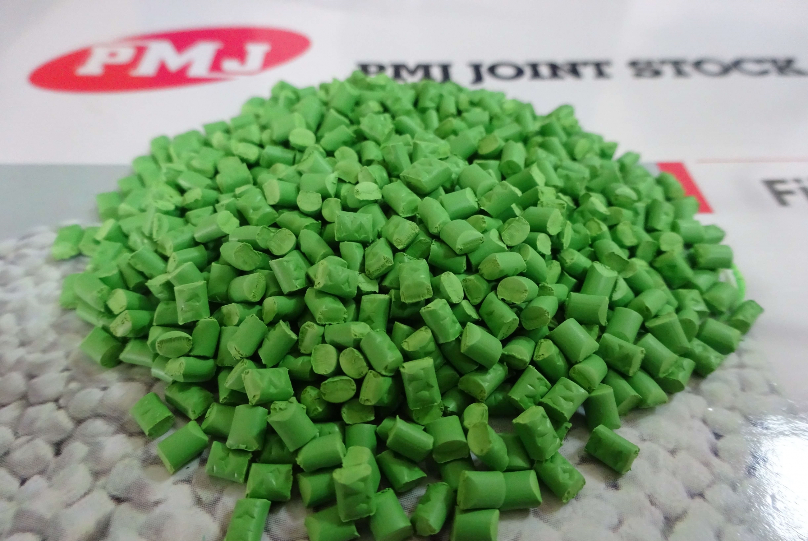 GREEN MASTERBATCH PM 5050