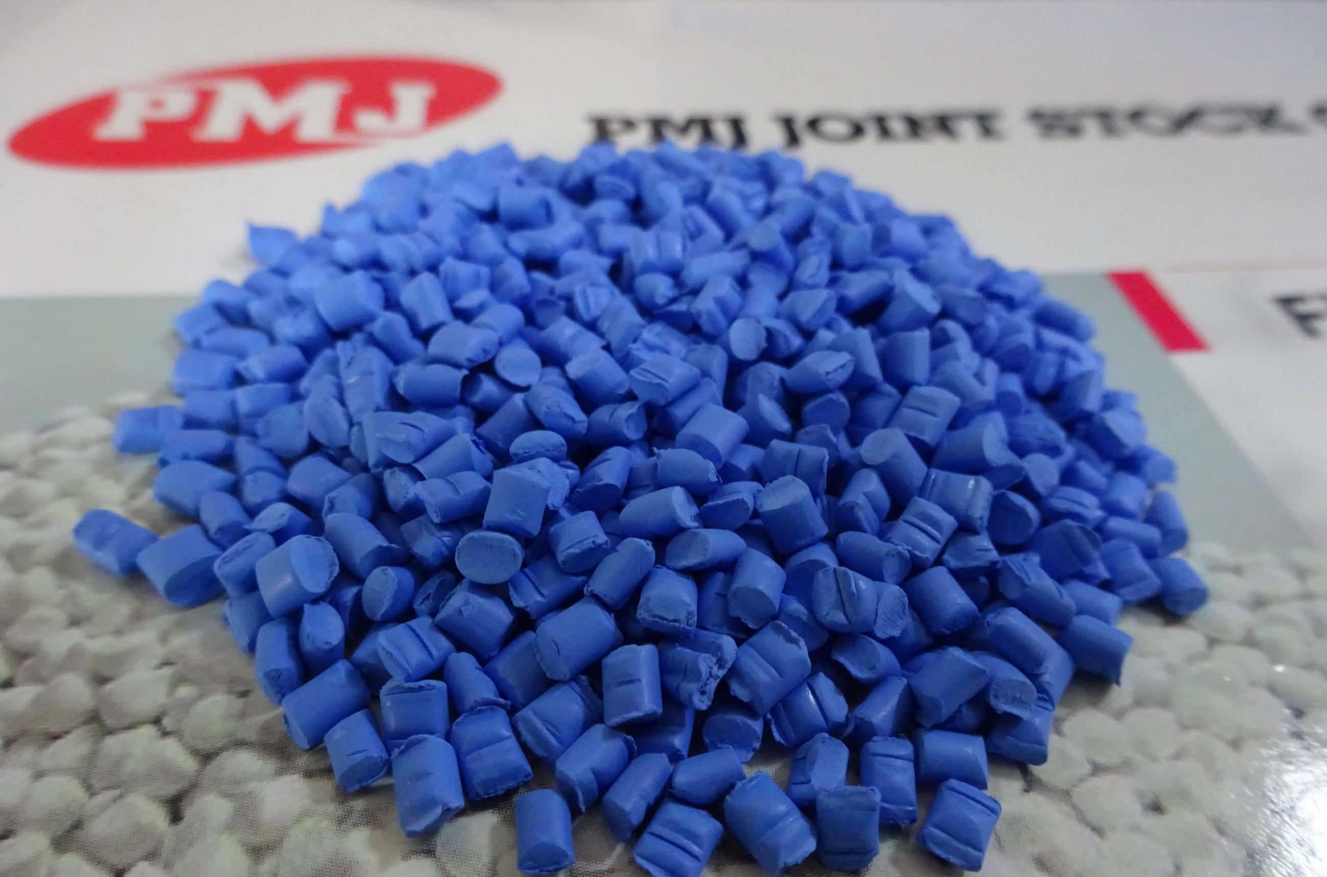 BLUE MASTERBATCH PM 7034