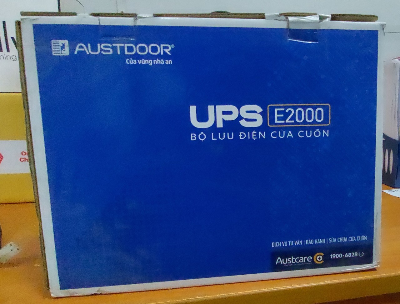 bo-luu-dien-ups-austdoor-e2000