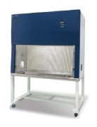 Tủ cấy vi sinh dòng khí thổi đứng LCB-0121V Labtech