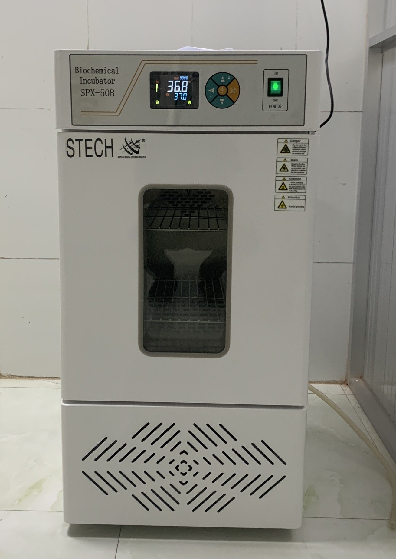 Tủ ấm lạnh 350 lít (Tủ ủ BOD) SPX-350B XINGCHEN