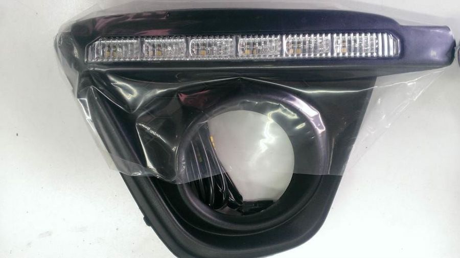 ỐP ĐÈN GẦM CÓ VIỀN LED MAZDA CX5