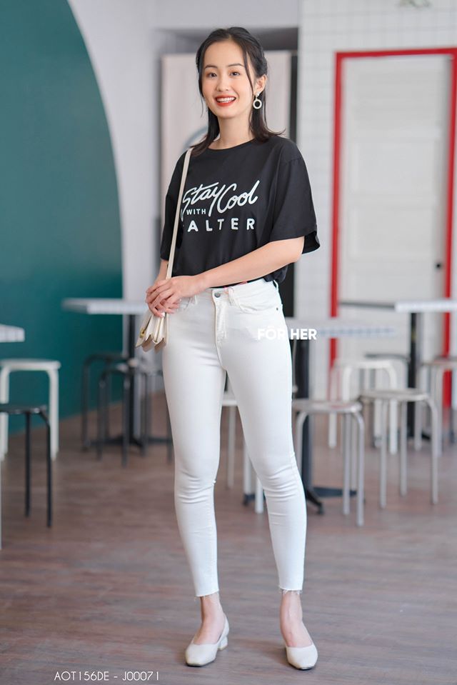 Set Áo thun Hàn Quốc Đen AOT156DE + Quần Jean ASOS 9 tắc trắng J00071