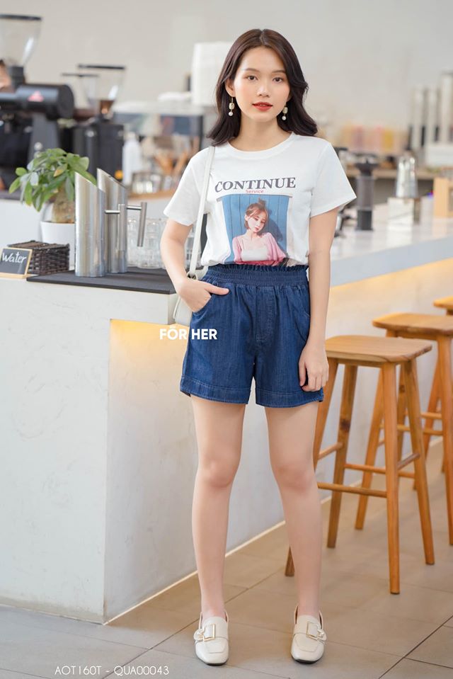 Áo thun Hàn Quốc AOT160T + Quần short lưng thun sắn lai xanh đậm