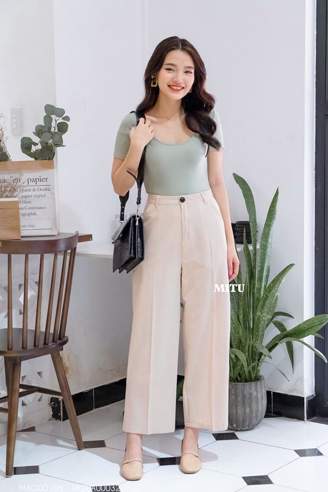 Áo Croptop thun gân xanh +Quần cullotes cài nút kem