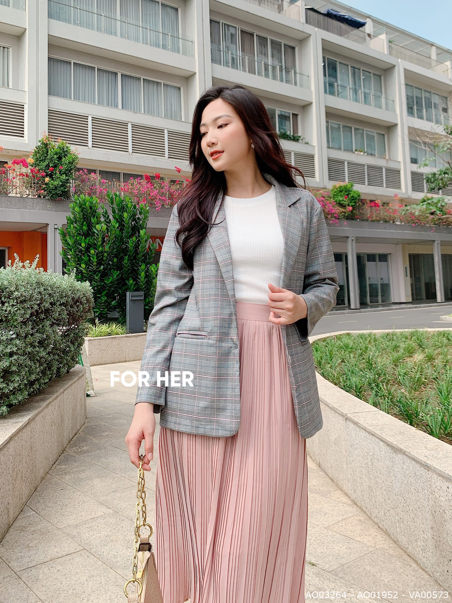 Áo vest sọc hồng