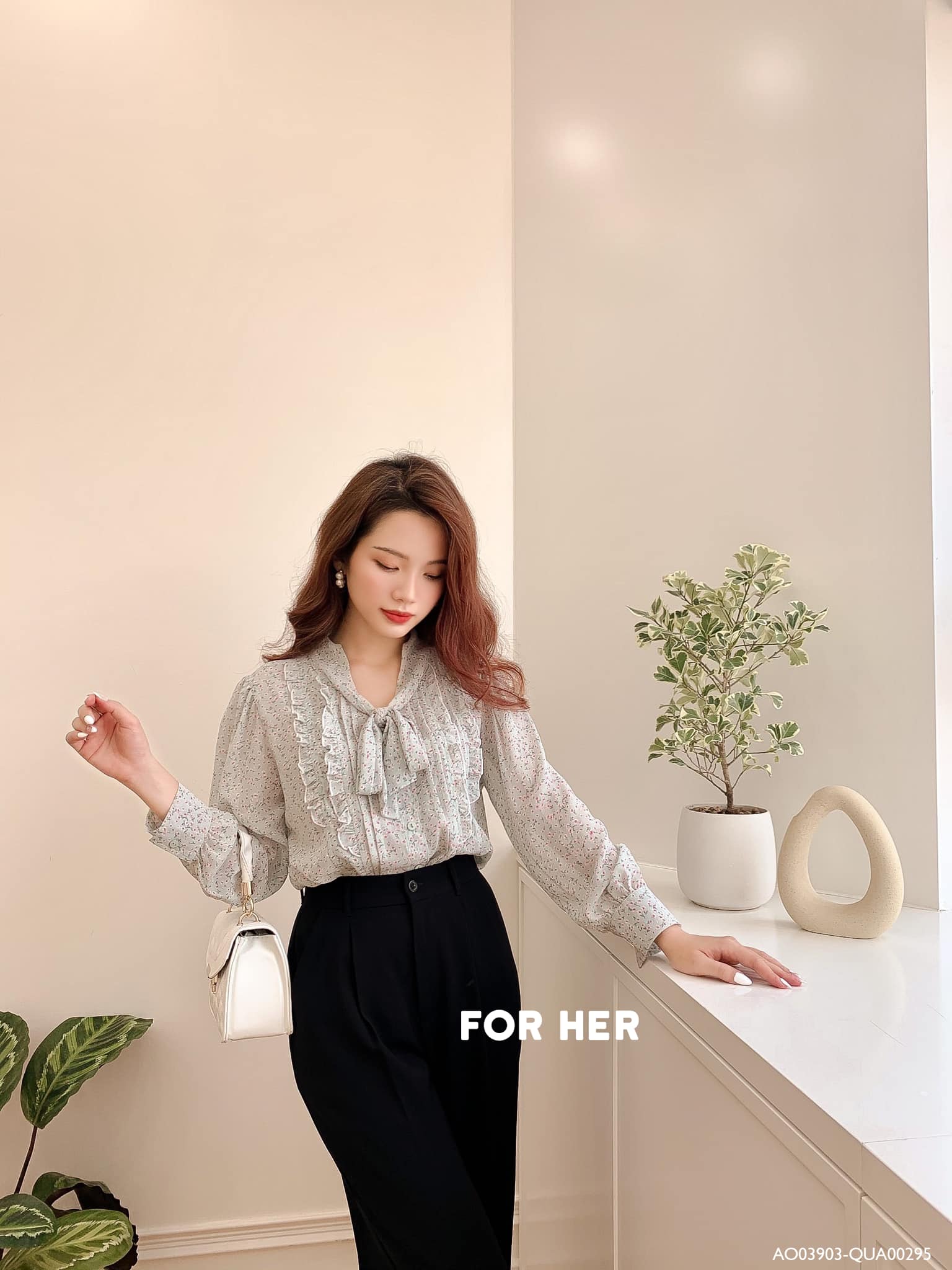 Áo sơ mi cột nơ xanh