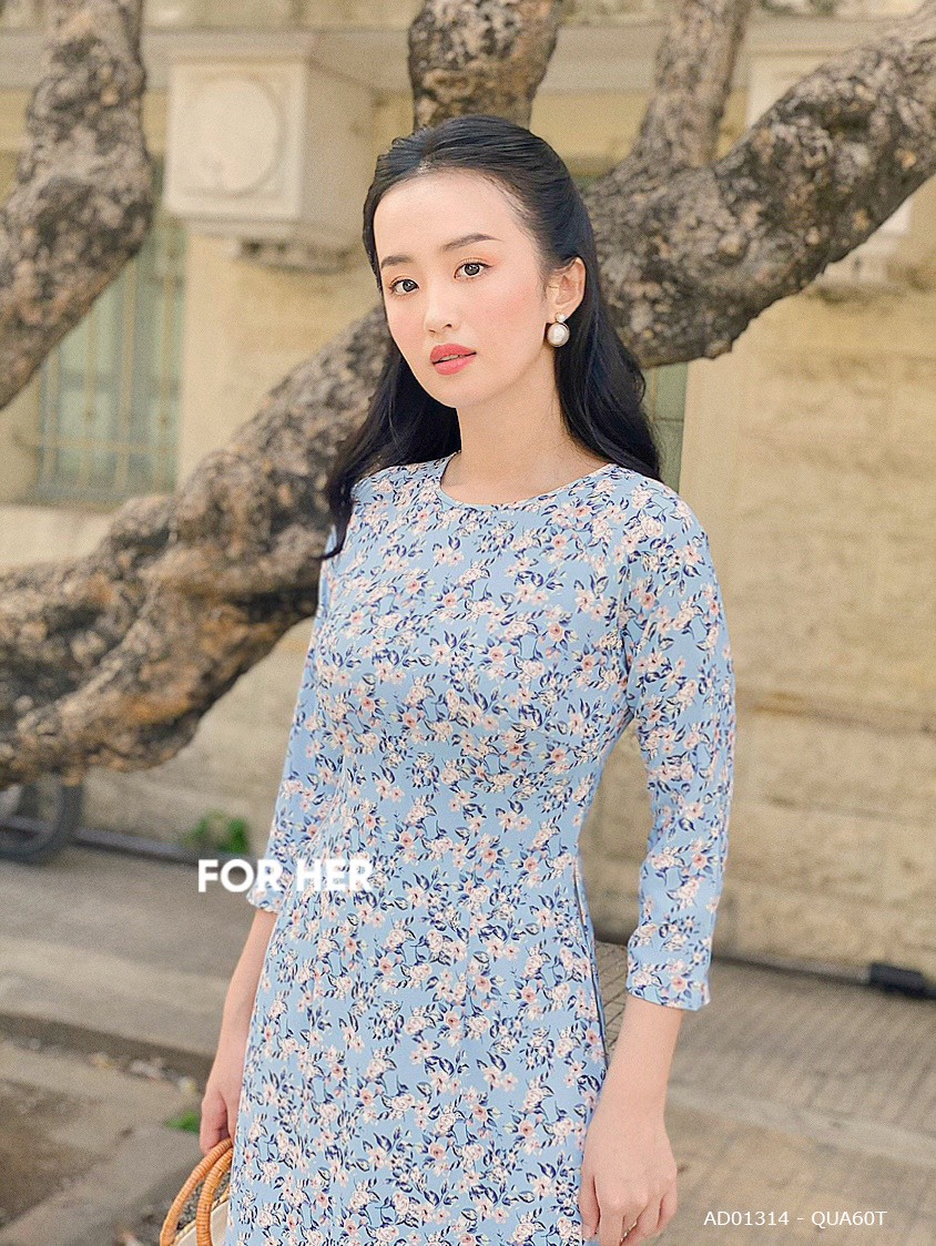 Áo dài cổ tròn xanh hoa nâu