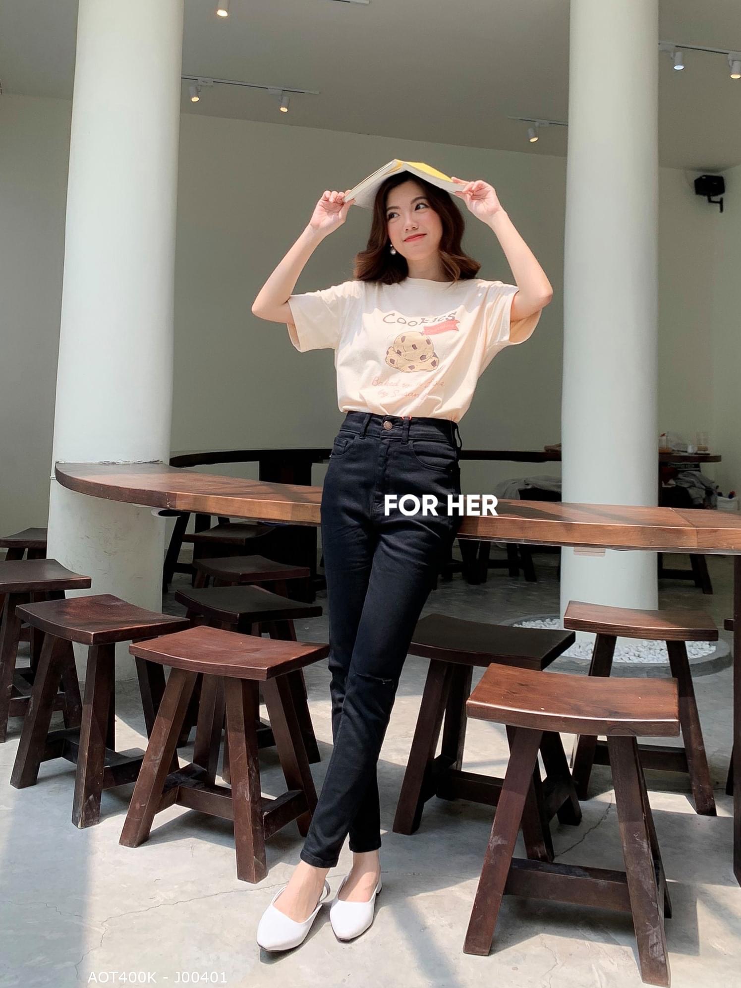 Quần rách gối JB đen