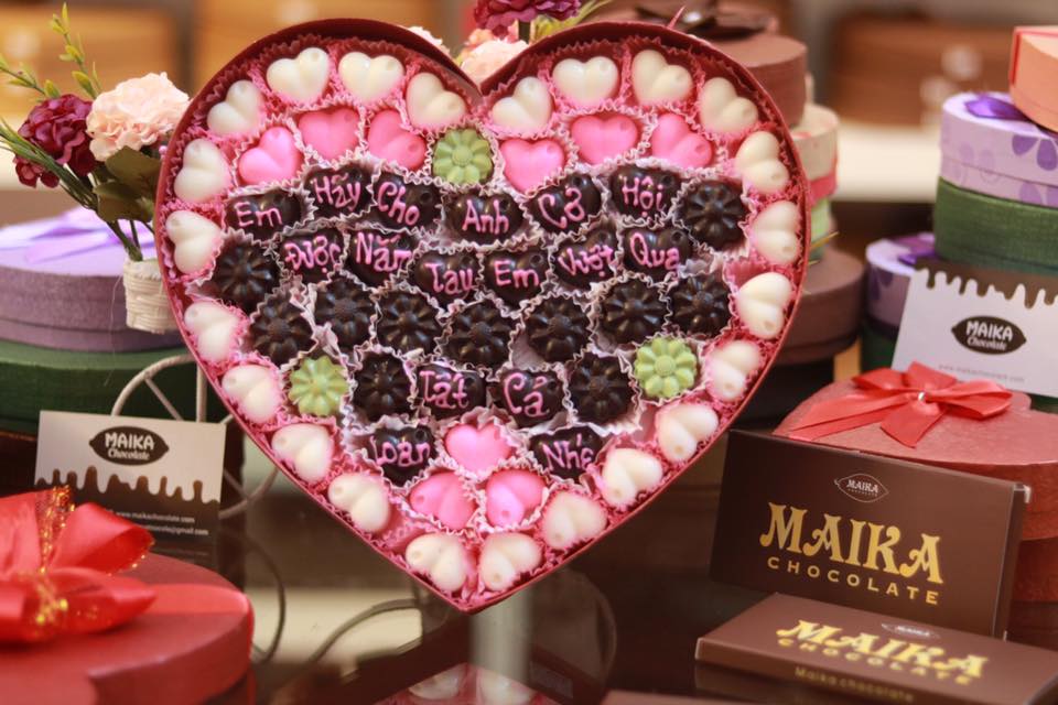 Quà tặng socola Valentine hình tim