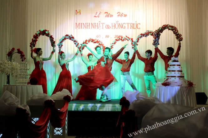 cung cấp vũ đoàn 1