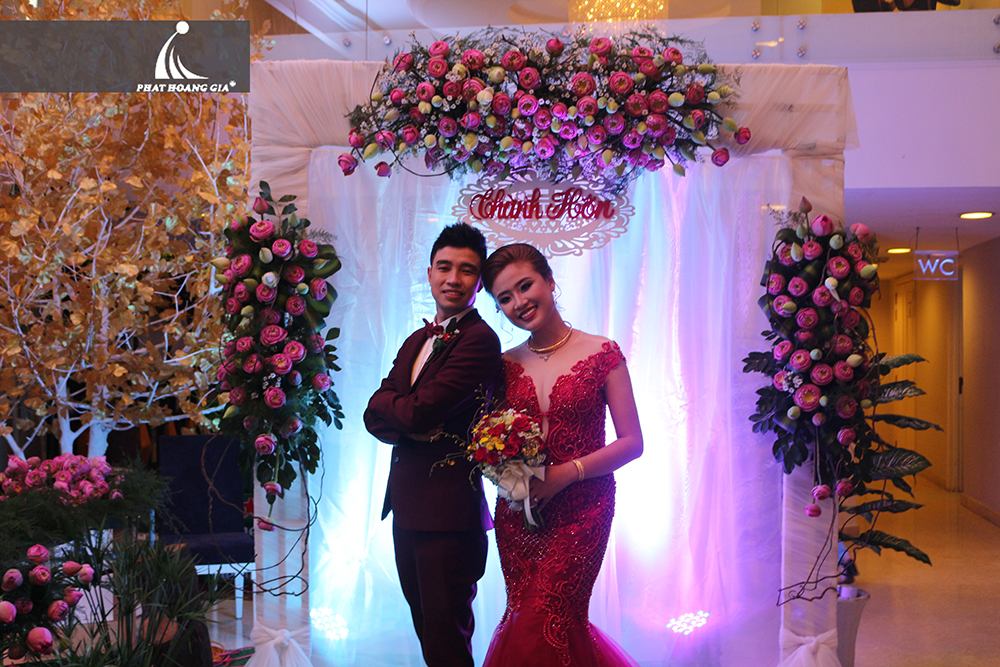 trang trí cưới trọn gói