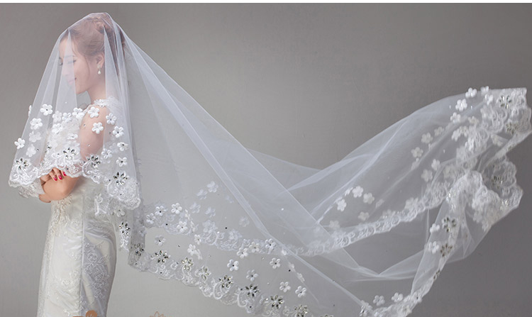 khăn voan che mặt cô dâu