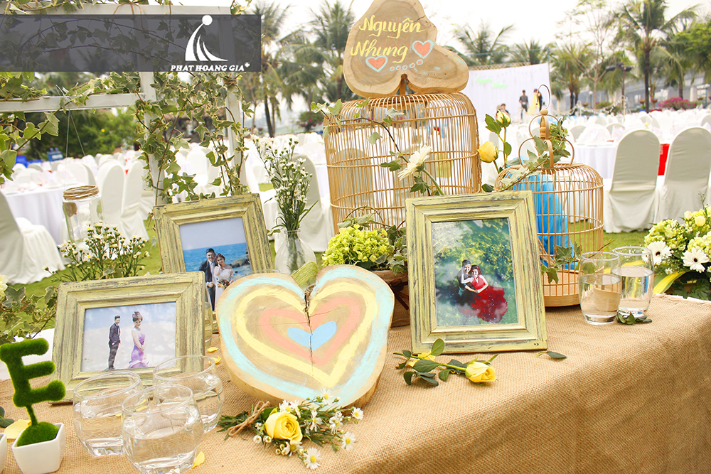 trang trí tiệc cưới ngoài trời