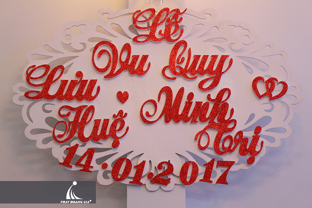 trang trí lễ gia tiên tone đỏ trắng