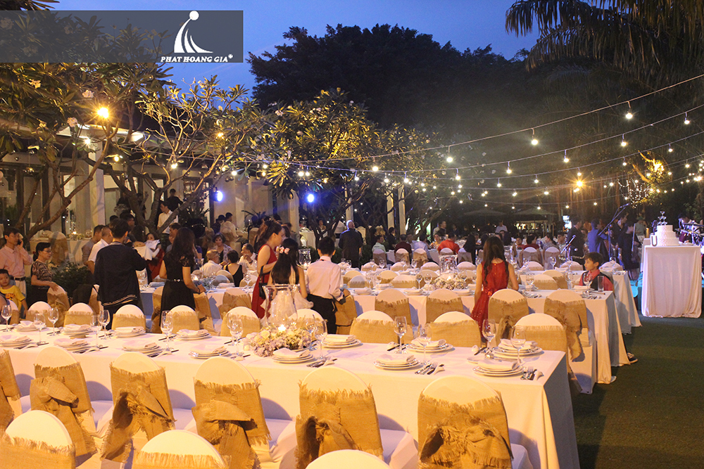 đèn trang trí tiệc cưới