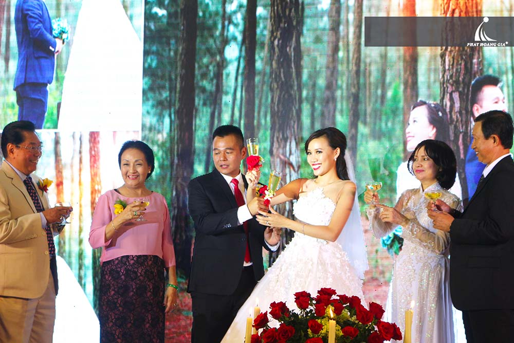 phụ kiện cưới 