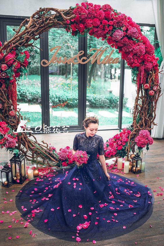 trang trí cưới vòng tròn