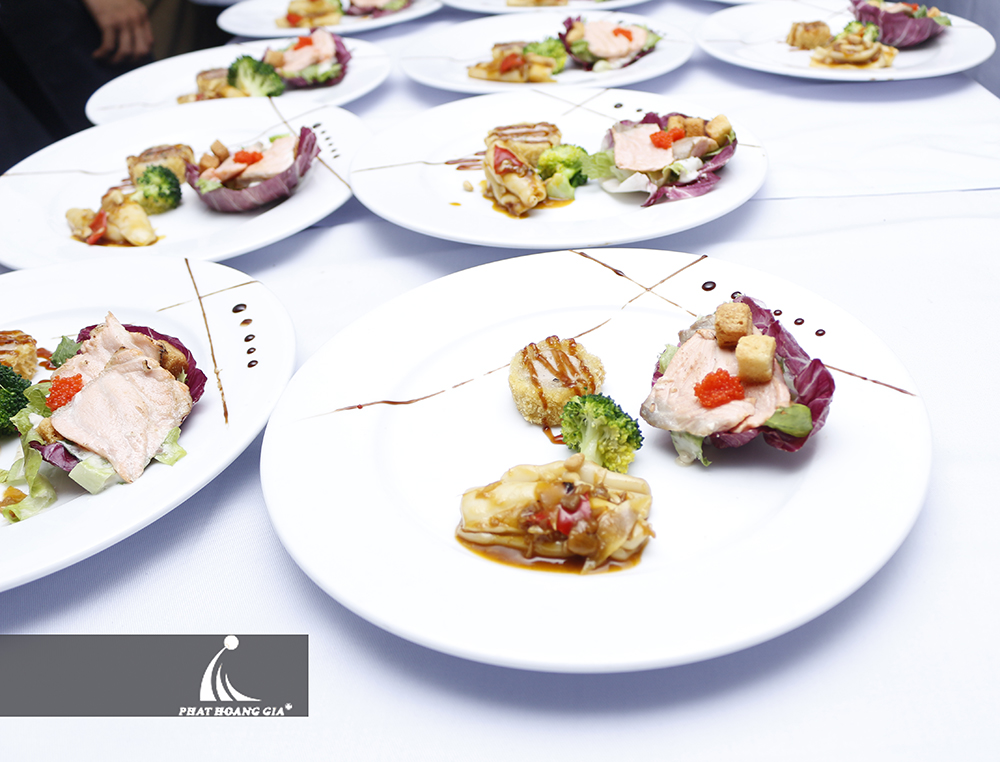 dịch vụ tổ chức tiệc tận nơi