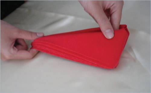 cách gấp khăn bàn tiệc