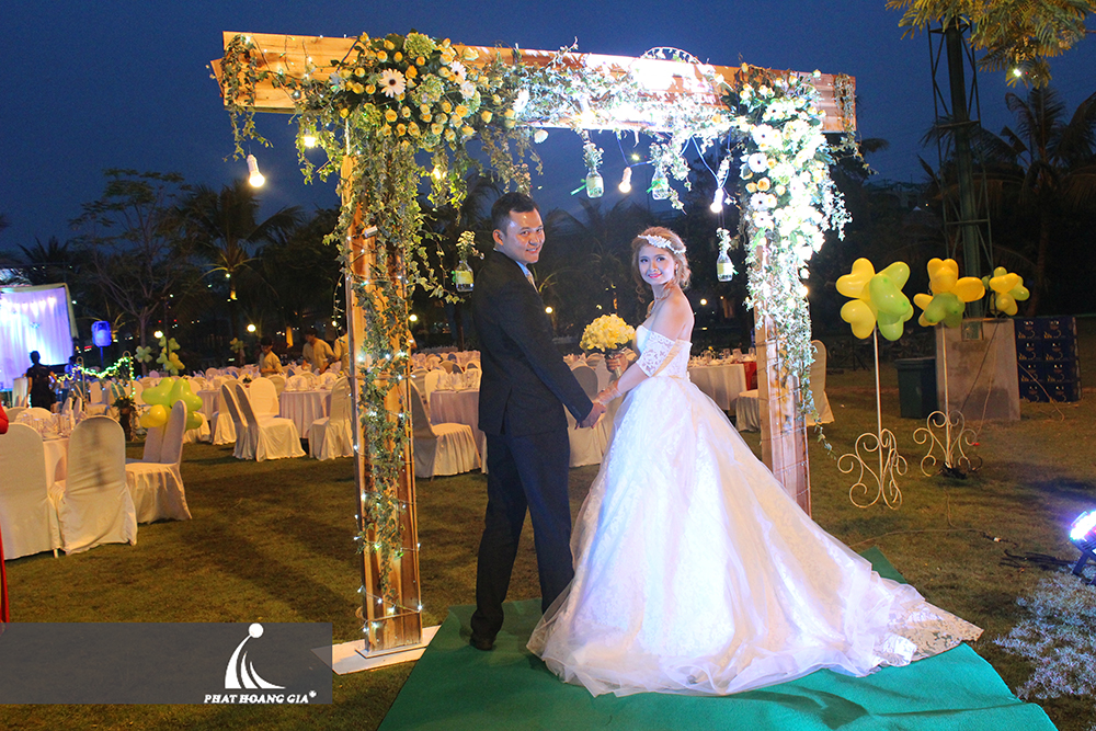 tổ chức tiệc cưới