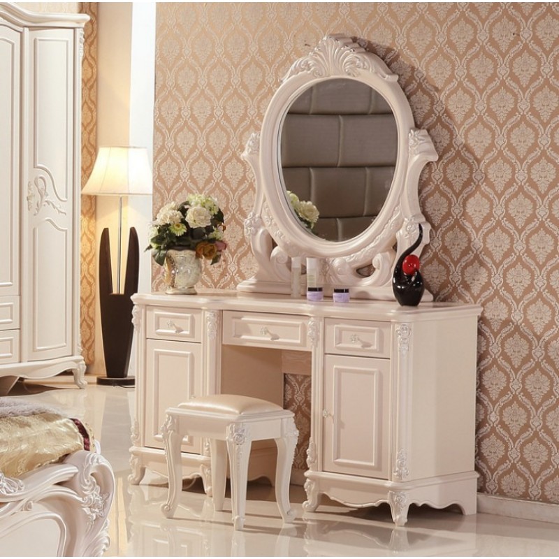 trang trí phòng cưới