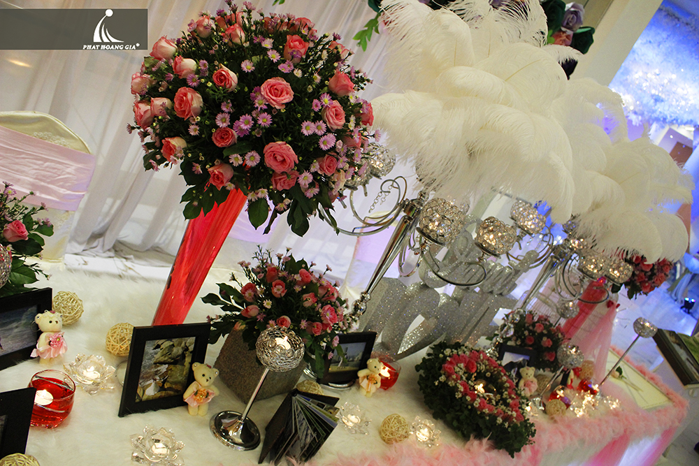trang trí tiệc cưới trọn gói