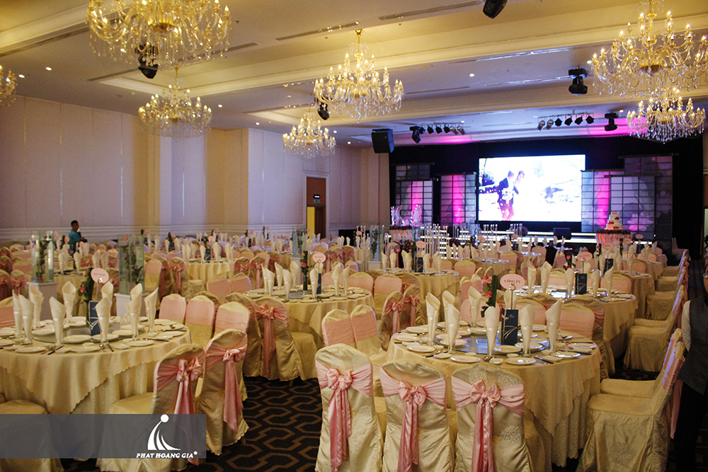 trang trí tiệc cưới trọn gói