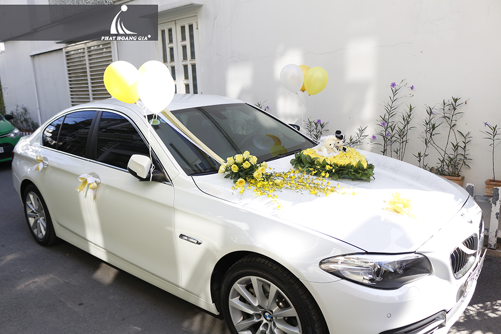 trang trí xe hoa ngày cưới