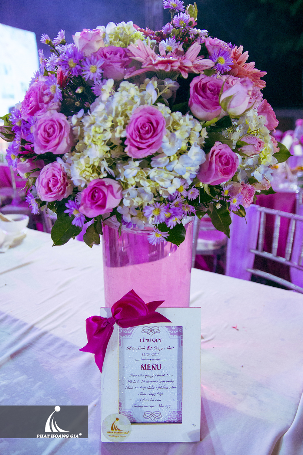 trang trí tiệc cưới trọn gói ngoài trời