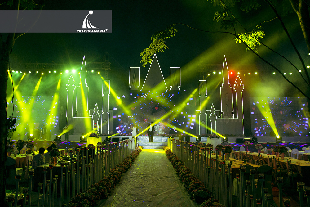 trang trí tiệc cưới trọn gói ngoài trời