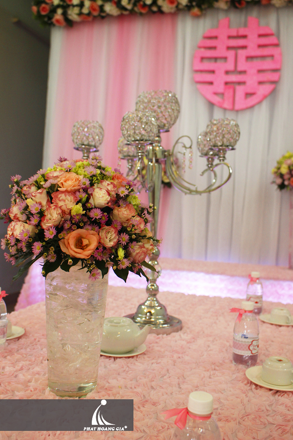 lễ gia tiên tone hồng