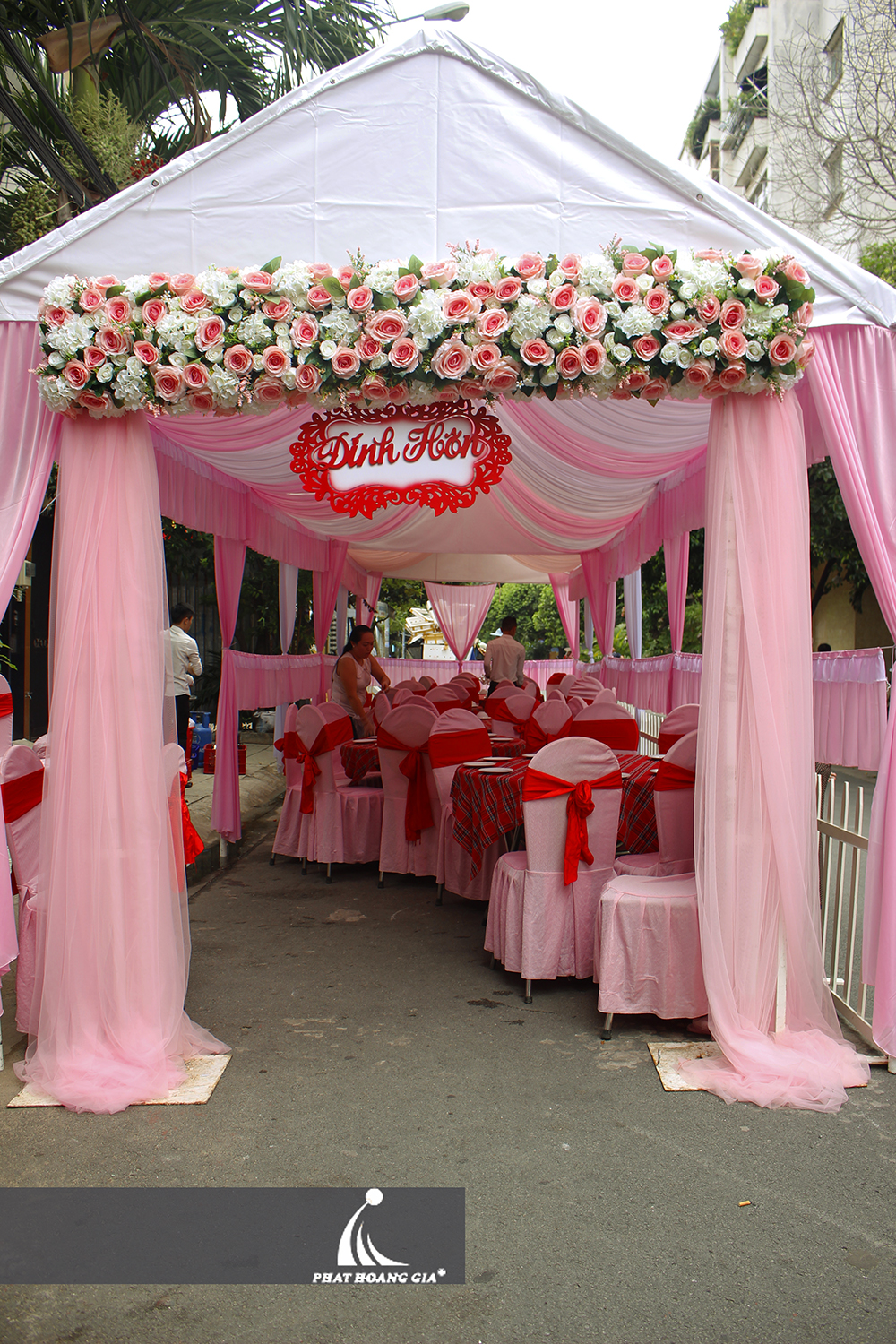 lễ gia tiên tone hồng