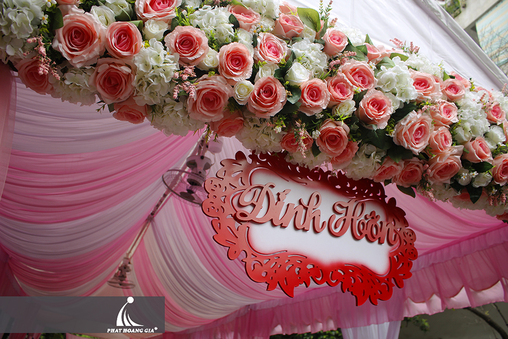 lễ gia tiên tone hồng