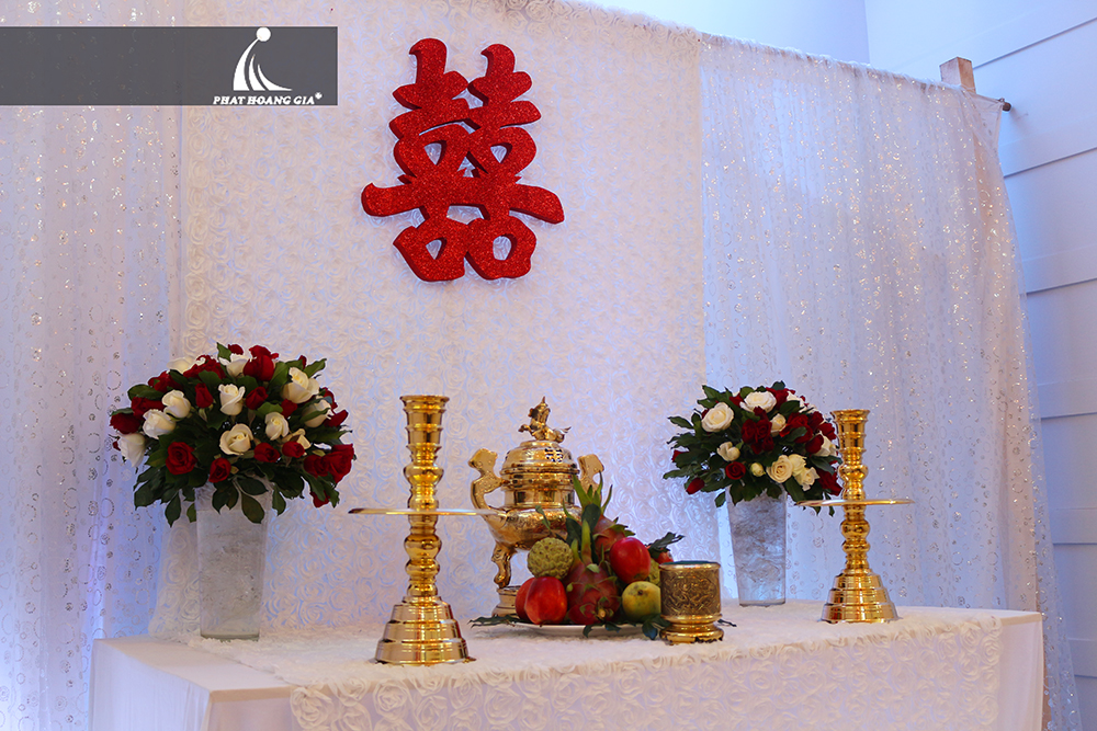 trang trí bàn gia tiên