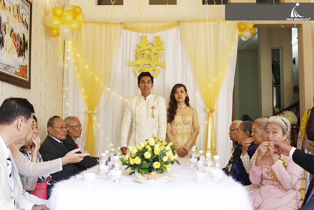 sui gia gặp gỡ lần đầu