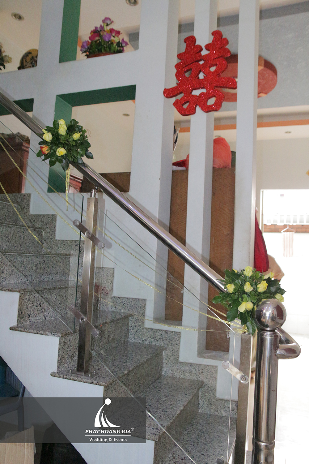 trang trí nhà tone vàng