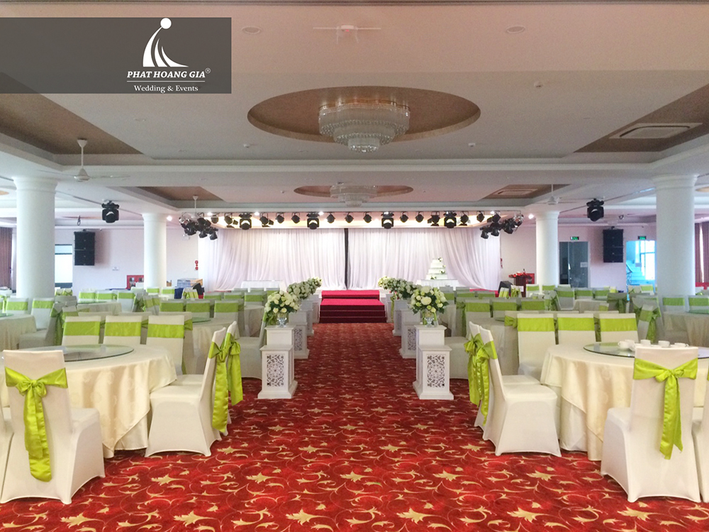 lắp đặt âm thanh ánh sáng nhà hàng