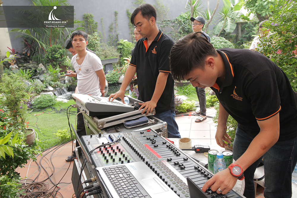 cung cấp thiết bị tiệc cưới