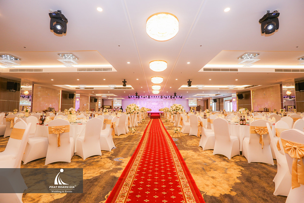 lắp đặt âm thanh - ánh sáng nhà hàng tiệc cưới