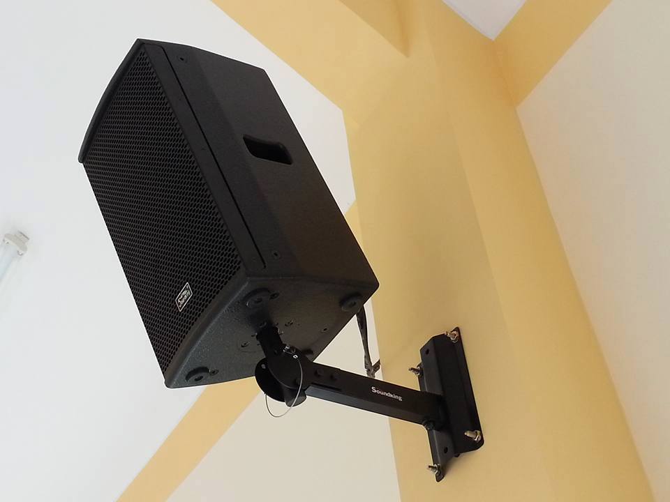 lắp đặt âm thanh - ánh sáng nhà hàng tiệc cưới