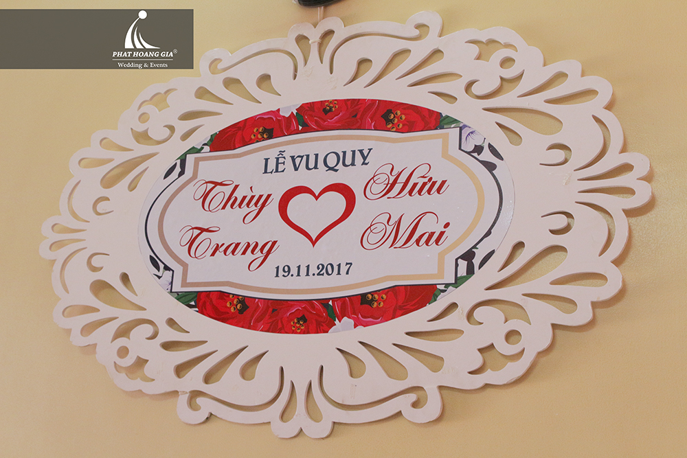 trang trí gia tiên tone đỏ