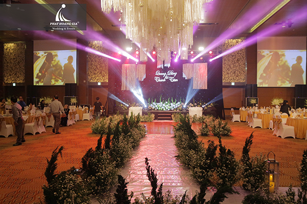 cung cấp âm thanh ánh sáng tiệc cưới