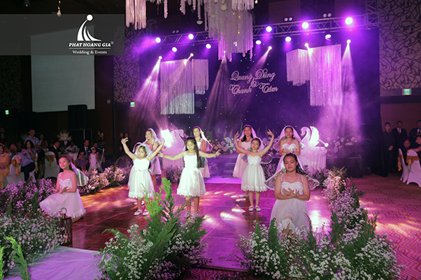 cung cấp âm thanh ánh sáng tiệc cưới