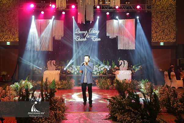 cung cấp âm thanh ánh sáng tiệc cưới